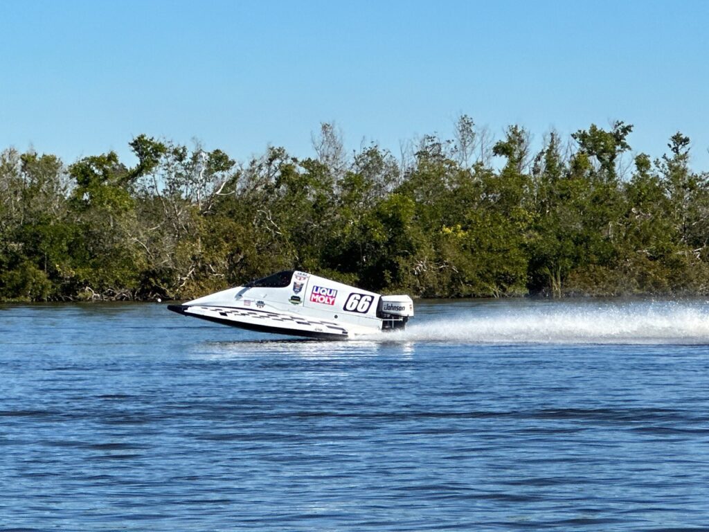 F1 POWERBOAT RACING