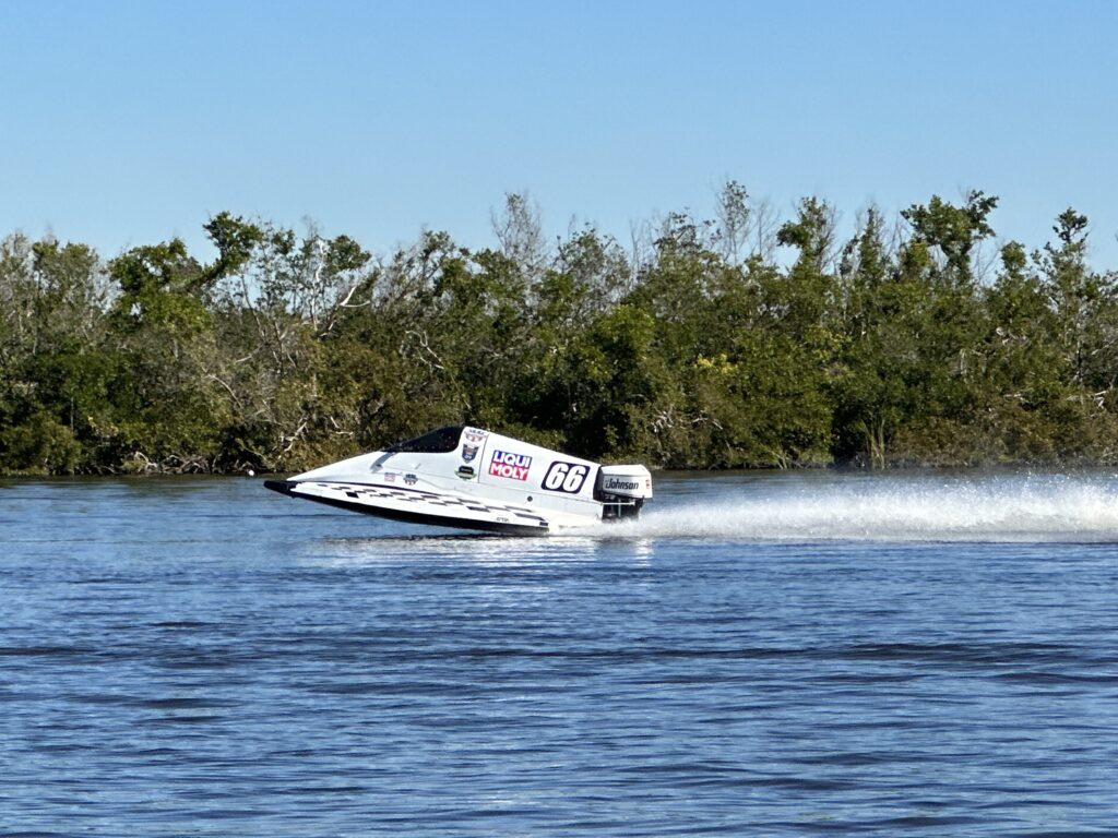 F1 POWERBOAT RACING